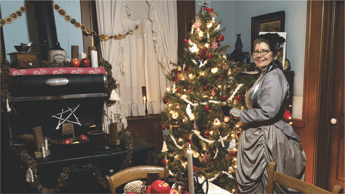 Christmas Candlelight Tours at Platte County Museum 